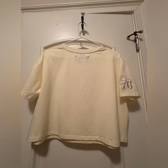 Philadelphia 76ers Pro Standard Luxe Cream Boxy Crop Top NWT - Picture 9 of 10